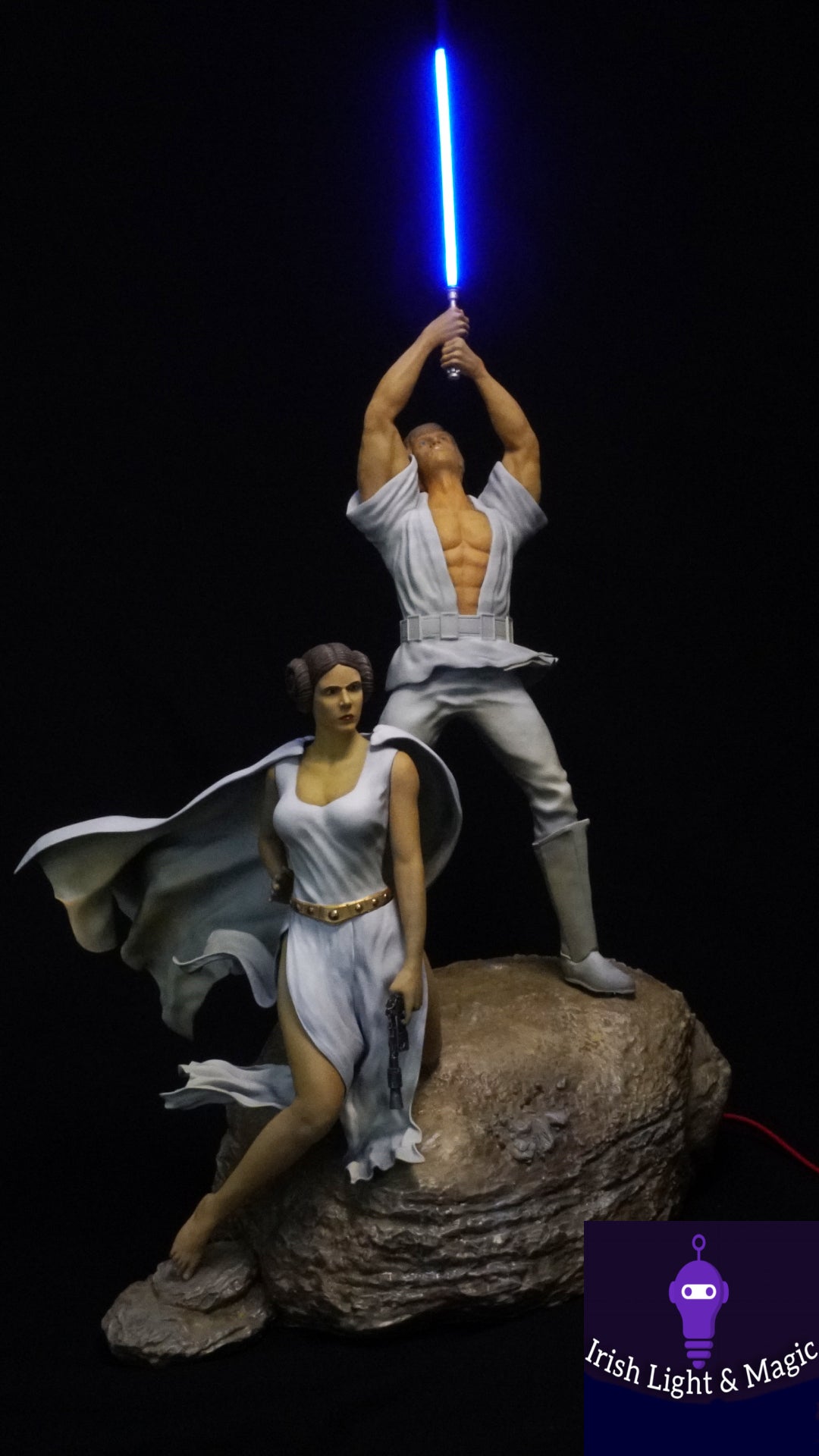 Luke and Leia Skywalker Statue with realistic Light Saber