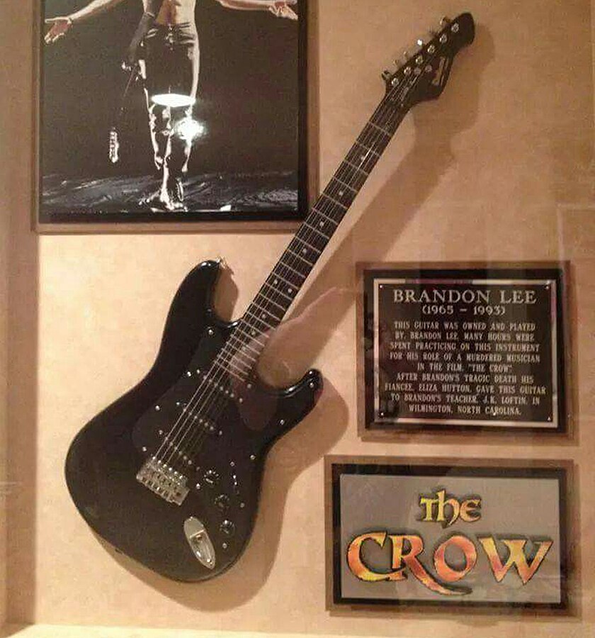 The Crow Eric Draven Statue