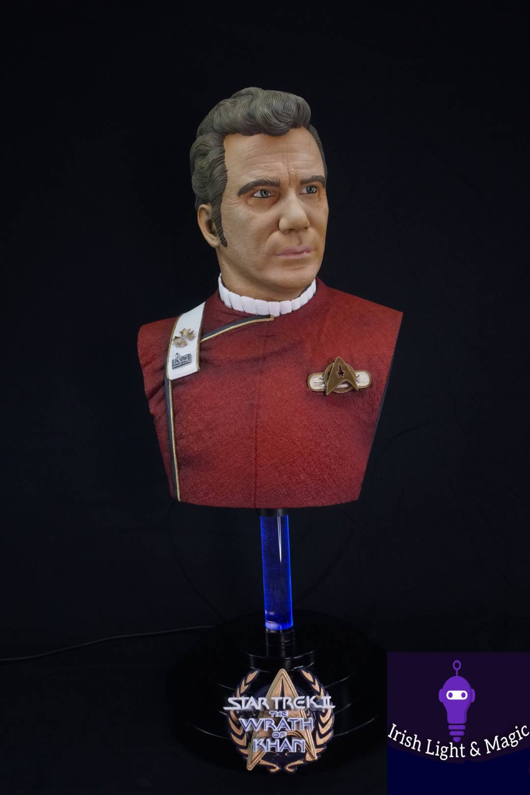 James T Kirk Statue Star Trek 1/2 Scale