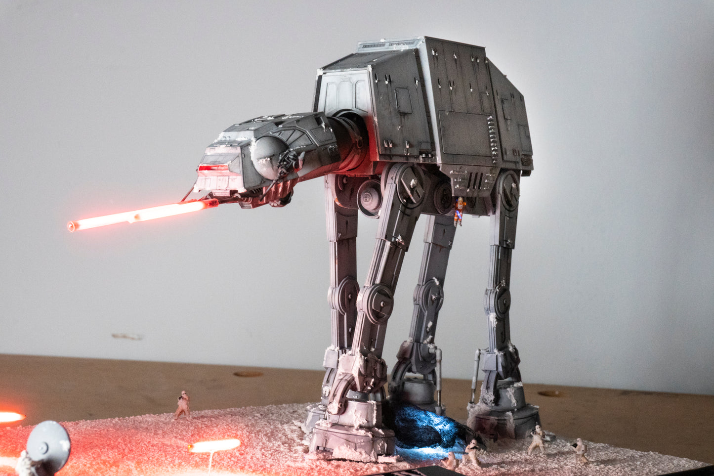 Star Wars AT-AT Battle of Hoth Diorama Custom built with Case