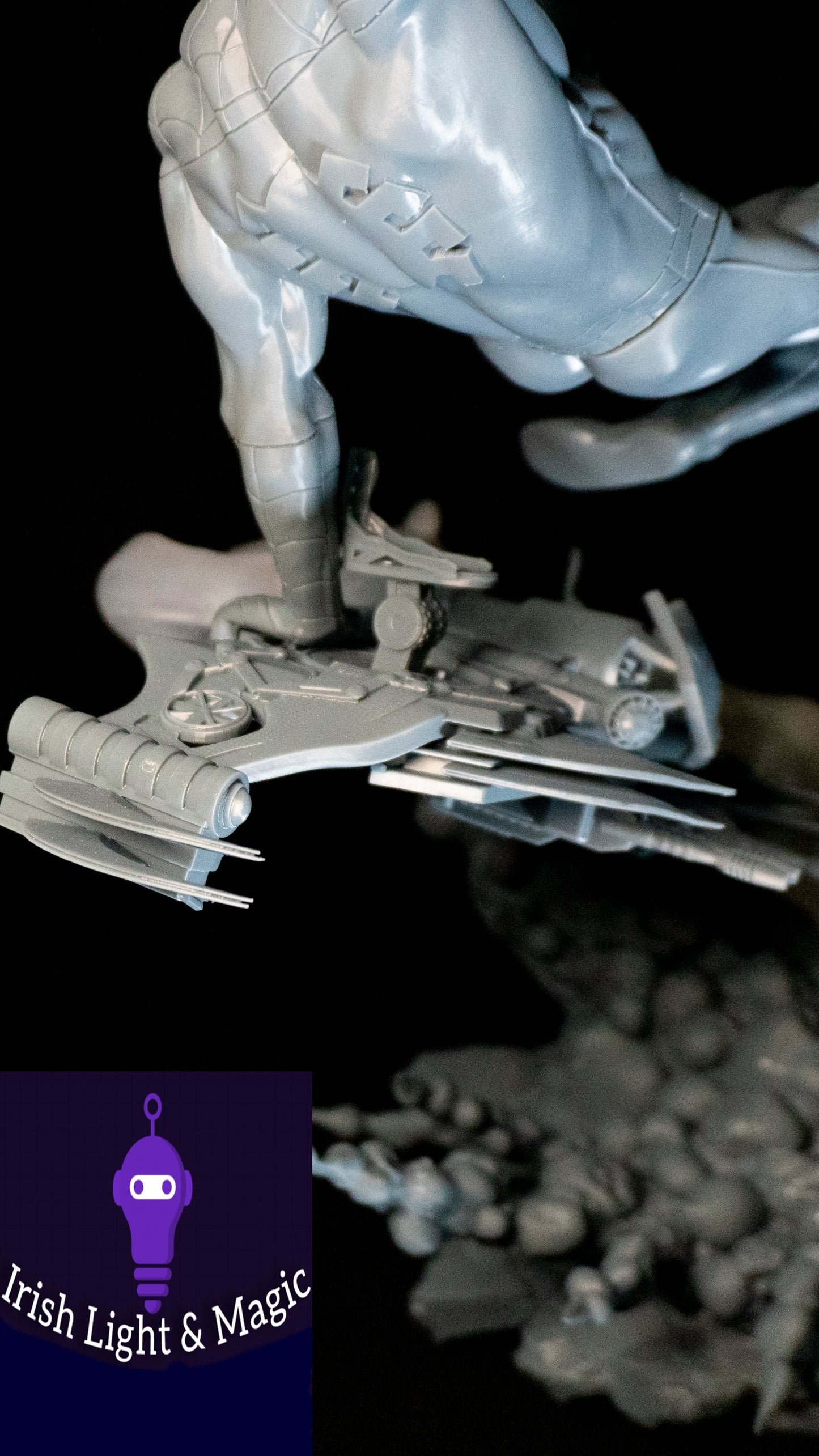 Spider-man on Goblin glider Premium Figure