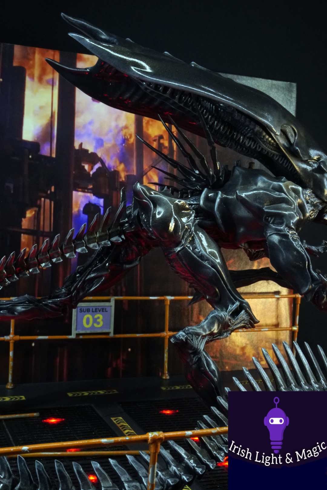 Alien Queen diorama Queen Alien Statue Alien diorama