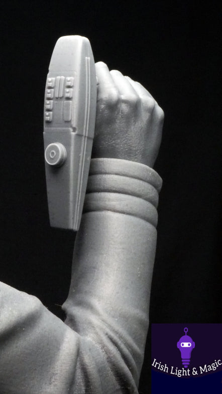 ADMIRAL JAMES T. KIRK FORTH SCALE FIGURE