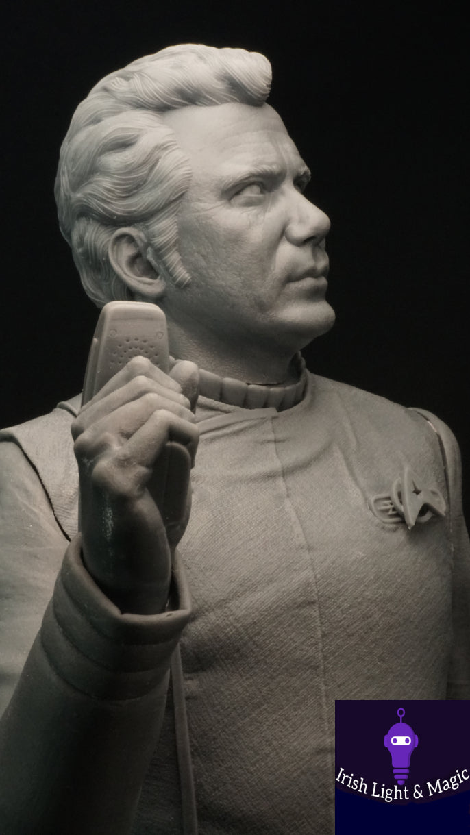 ADMIRAL JAMES T. KIRK FORTH SCALE FIGURE