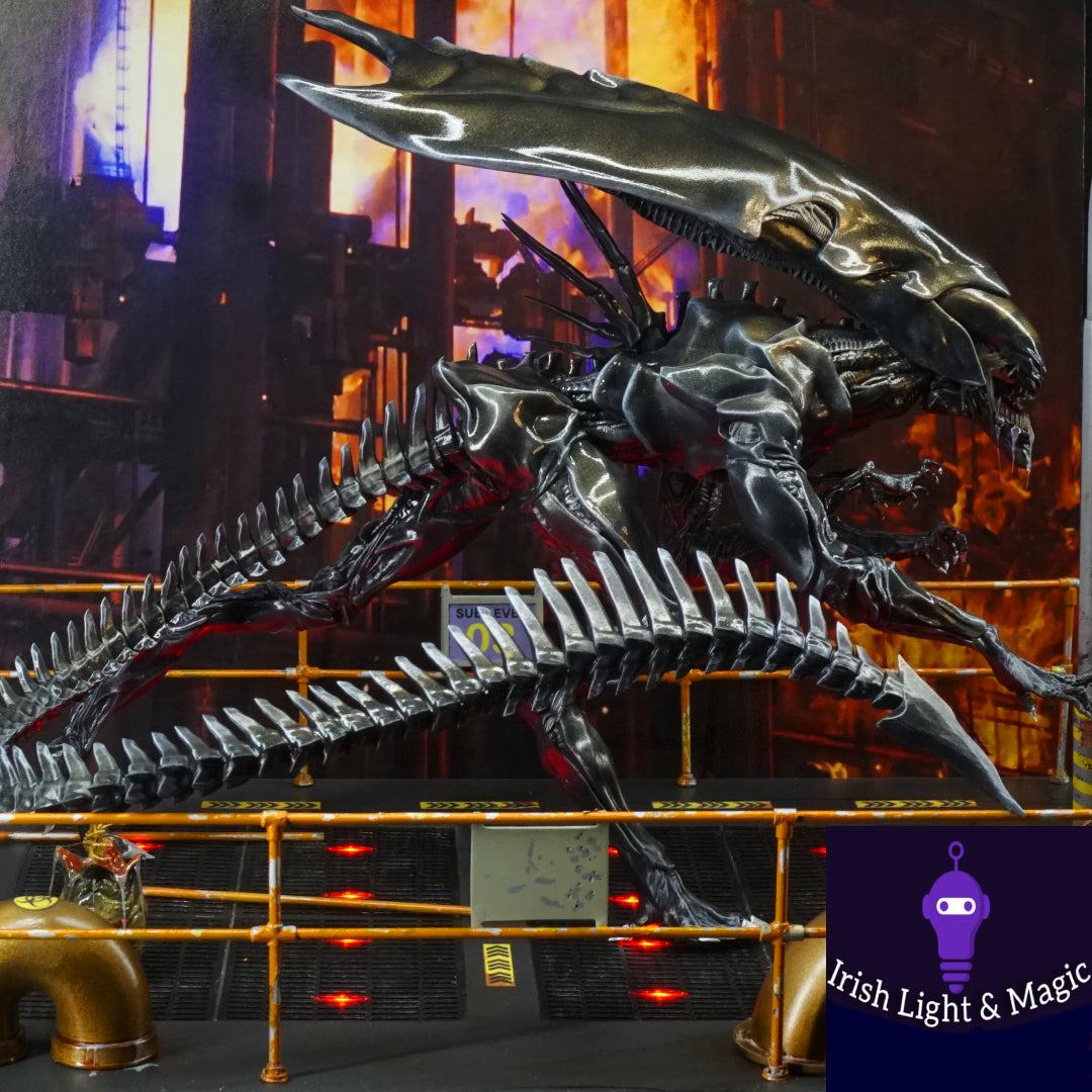 Alien Queen diorama Queen Alien Statue Alien diorama
